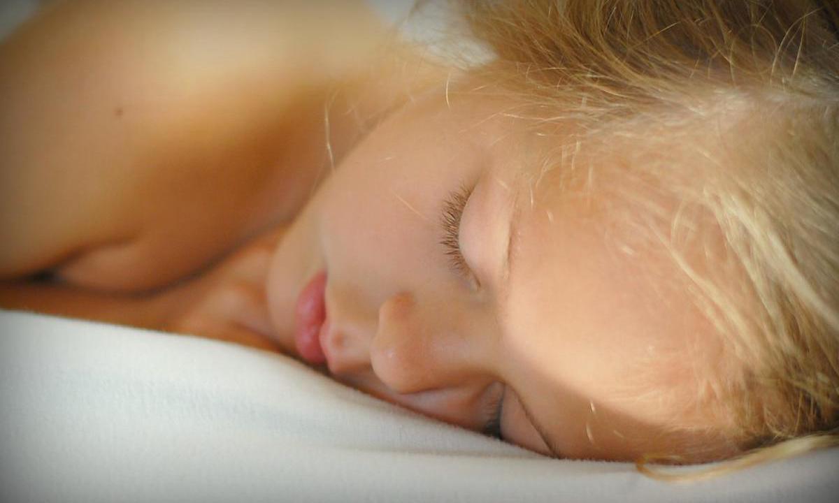 Ученые опровергли миф о 7-8 часах сна как идеальной норме