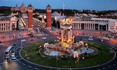 Сотни протестующих в Барселоне: местные жители устали от туристического наплыва