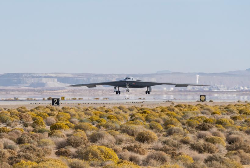 Az évszázad amerikai terve: egy lopakodó óriás egy F-35-ös század helyett