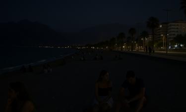 Коньяалты погрузился во тьму: любимый пляж российских туристов превратился в зону страха