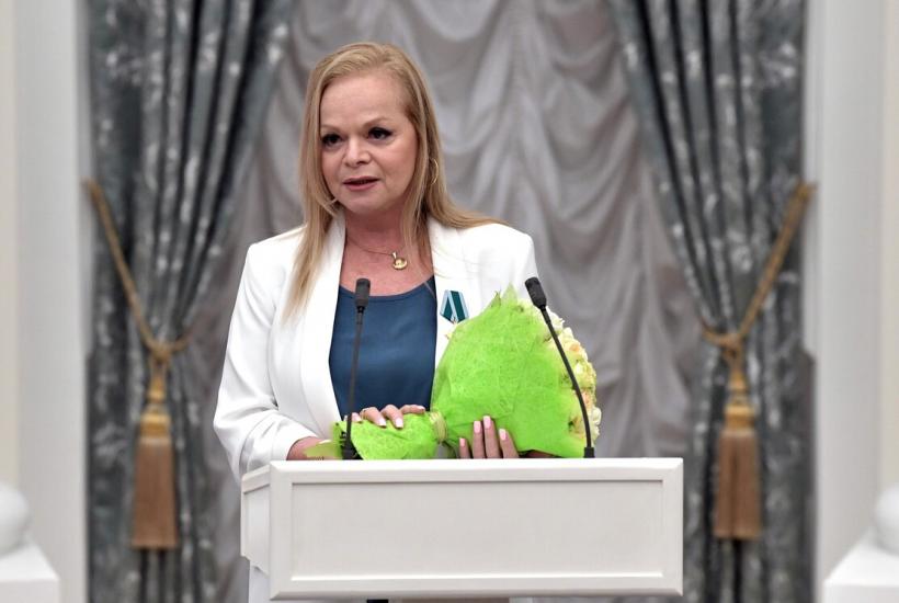 Лариса Долина