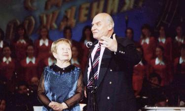 Смерть поэта не остановила музыку: Александра Пахмутова готовит сюрприз в память о Добронравове