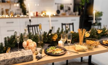 Прием пищи за 3 часа до Нового года спасет от переедания — диетолог Кованова