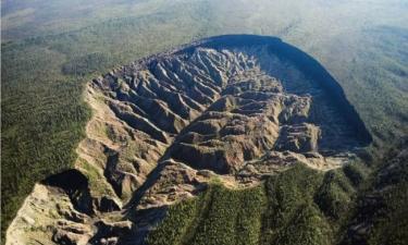 Батагайский провал в Якутии ежегодно увеличивается в длину на 15 метров