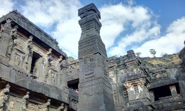 Высота монолитного храма Кайласа достигает 30 метров — Arab News