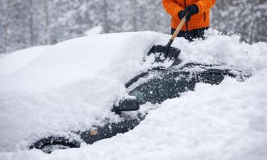 Длительная стоянка в сугробе ускоряет коррозию кузова — автоэксперт Корнев