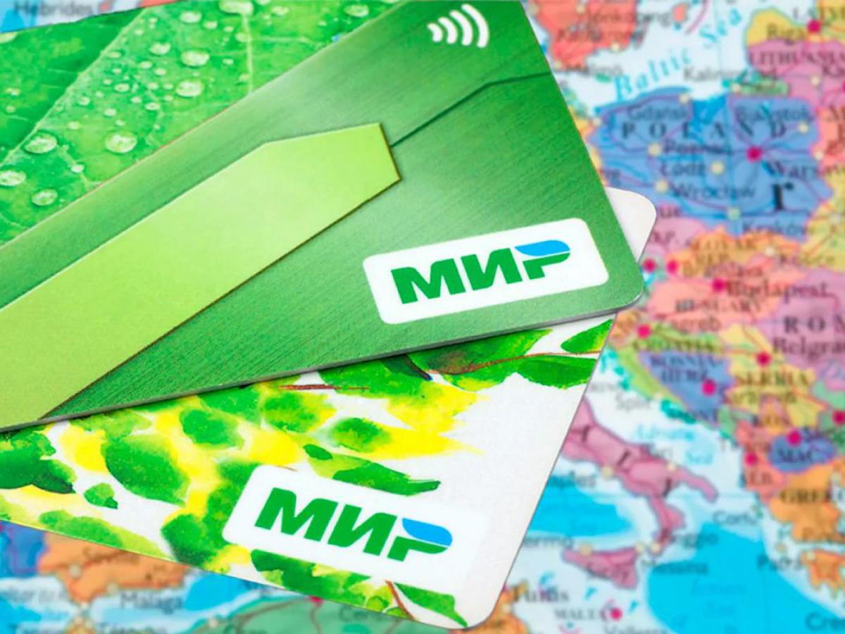 Спрос на дебетовые карты вырос на 26% — что стоит за этой тенденцией