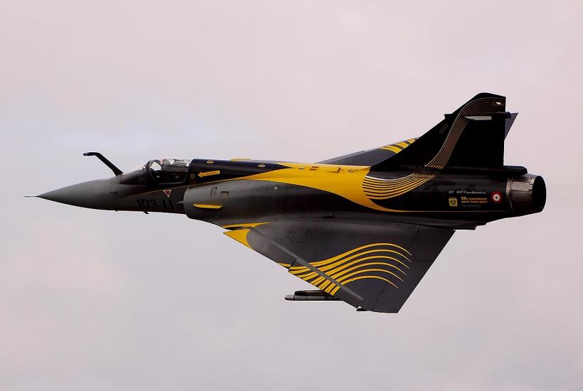 Французский истребитель Mirage 2000