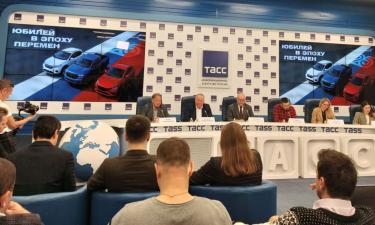 Объявлены победители премии автомобиль года в России — 2025 — ТАСС