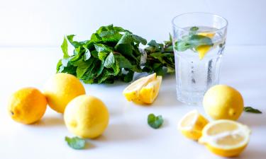 Лимоны не оставляют в вазе, холод сохраняет сочность — Martha Stewart