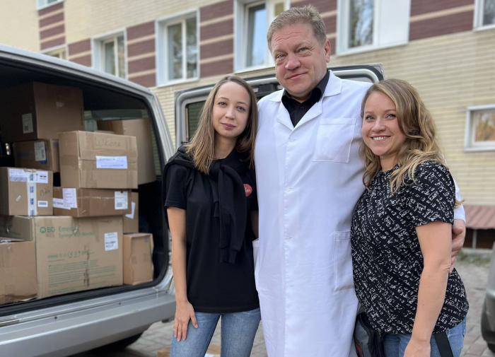 Депутат Госдумы Александр Толмачёв передал донецкой больнице медицинские мониторы