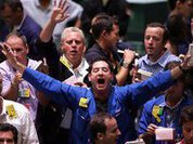 Бизнес-сводка: доллар и евро подскочили почти на рубль