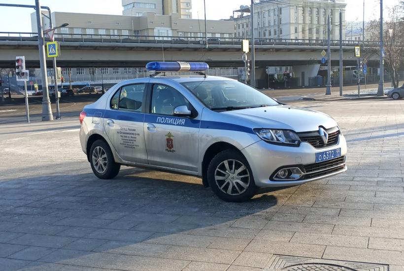Полицейская машина Полицейская машина
