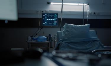 Молодой человек выжил после падения грузоподъемника в Подмосковье