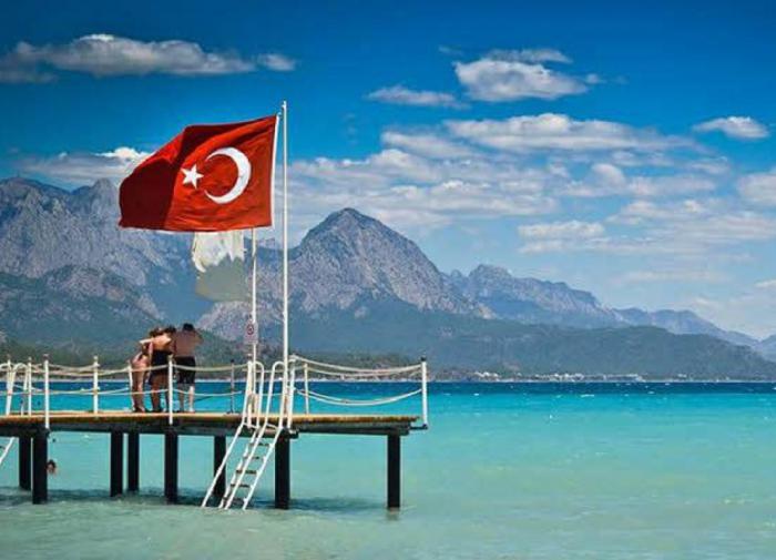 Как россиянам продают номера в закрытых турецких отелях