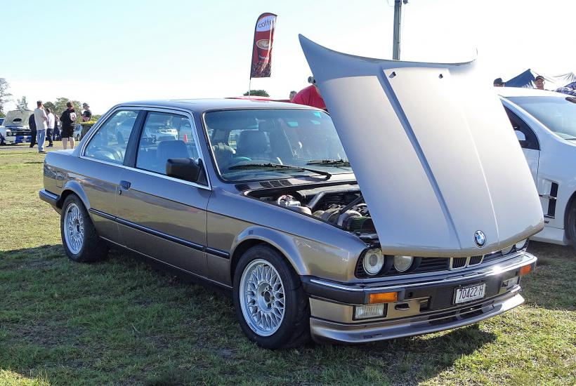 BMW E30