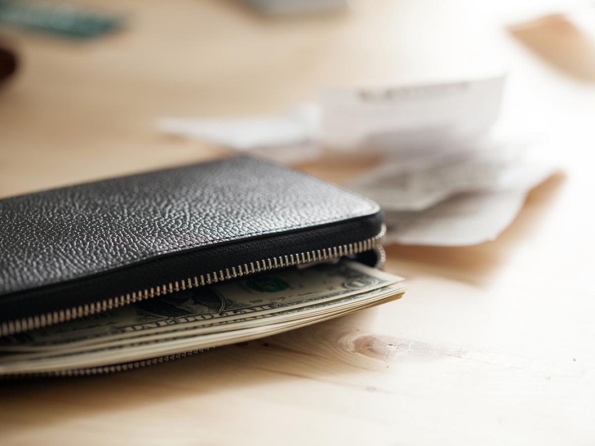 Валютный шторм? Доллар отчаянно сопротивляется