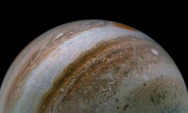 Вот как вода формирует облака и влияет на глубинные процессы на Юпитере — учёные