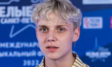 Ваня Дмитриенко пошутил, что заплатил всем, чтобы его любили