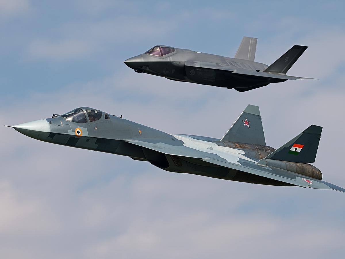 The Economic Times: индийские ВВС рассматривают закупку российских Су-57 и американских F-35