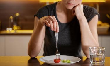 Праздники прошли, тяжесть осталась? Этот способ работает мягко, но эффективно