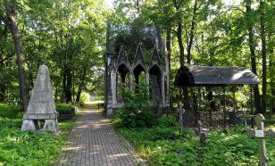 На могиле Валентина Юдашкина установят памятник стоимостью более двух миллионов