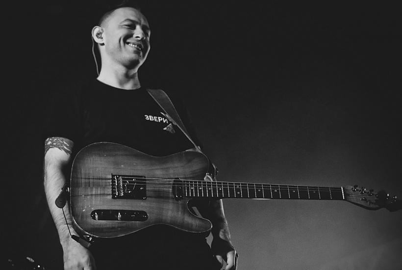 Певец Рома Зверь