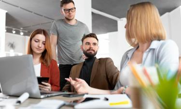 Чувствительным к шуму людям нужно менять условия работы — психофизиолог Пушкарева