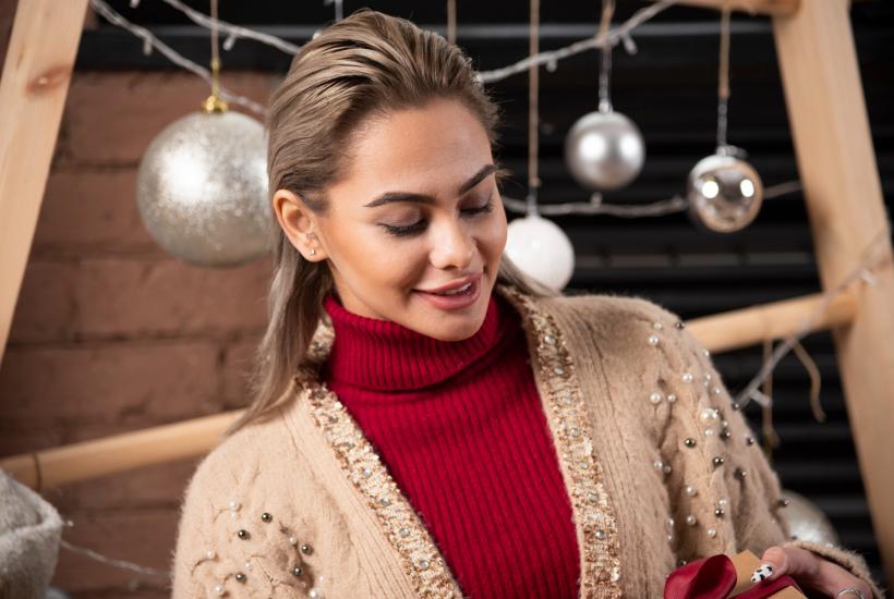 Блестящий свитер