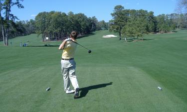 Игра, где промах стоит дороже победного удара: почему гольф держит игроков в постоянном напряжении