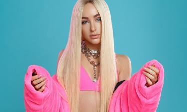 Билан пел, а камеры ловили взгляды: Мари Краймбрери впервые рассказала о встрече с Бузовой