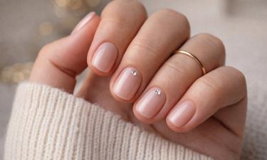 Короткие ногти легко адаптируются под любой стиль — Marie Claire