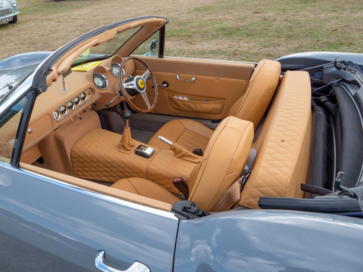 Подголовник на уровне ушей снизил риск травм — инженер Джастин Саммонс