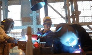 Мужчины Свердловска массово увольняются, чтобы устроиться на оборонные заводы