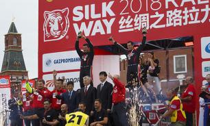 Как прошло шелковое торжество на Красной площади