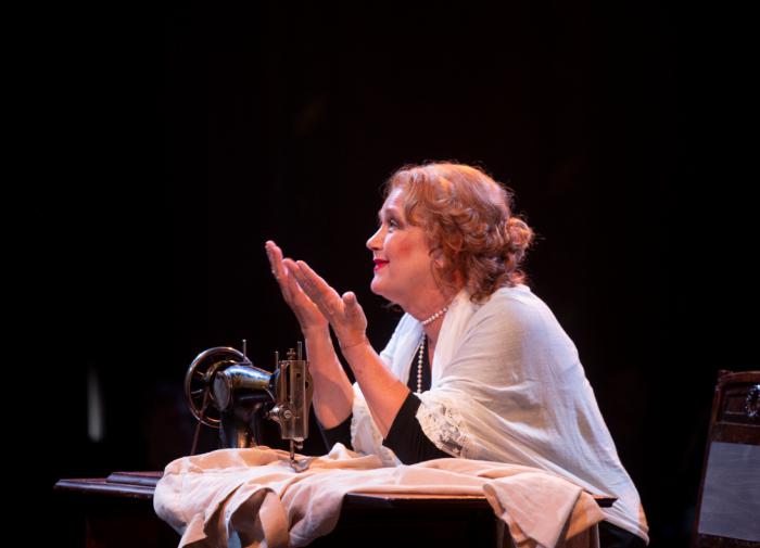 В Театре на Трубной покажут спектакль "Толстого нет"