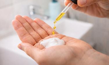 Масло, которое покорило сеть: седина прячется, волосы блестят — и всё без окрашивания