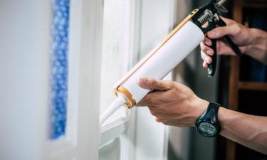 Неисправные окна и двери приводят к потере более 30% тепла в доме