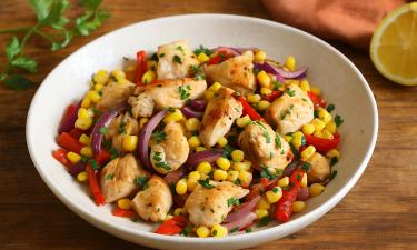 Куриная грудка в салате поможет вернуться в форму после праздников