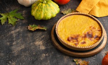 Запеканка из тыквы готовится со сливочным соусом и вялеными томатами