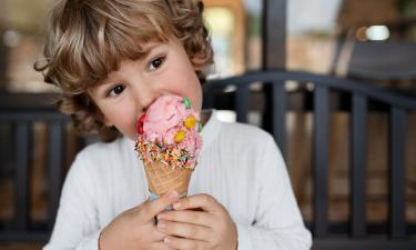 Лакомство, которому доверяют дети, обернулось риском: чем опасно мороженое из магазина