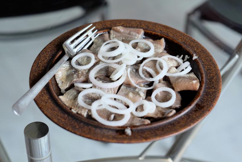 Маринованная сельдь Маринованная сельдь