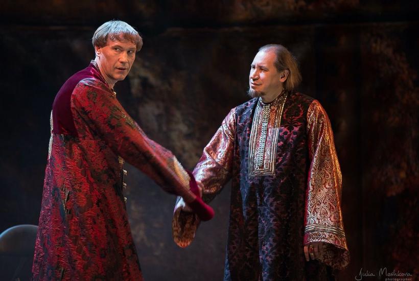 Сцена из спектакля театра Модерн Юлий Цезарь. LIVE