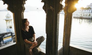 Чайные лавки стали точками притяжения туристов в Индии — гиды