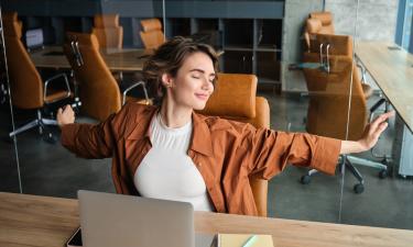 Регулярная гимнастика улучшает подвижность шеи и плеч — тренеры