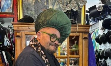 Как историк моды спас студенток от сутенёров: невероятная история Александра Васильева