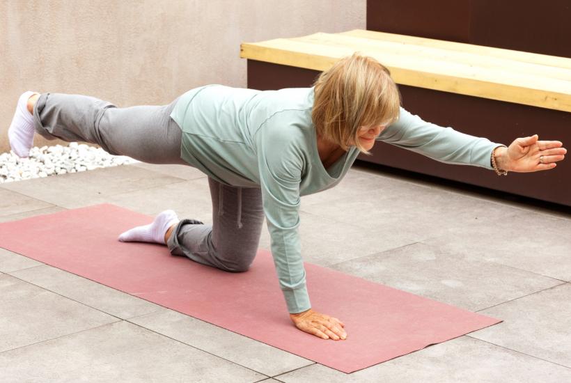 Упражнения на полу