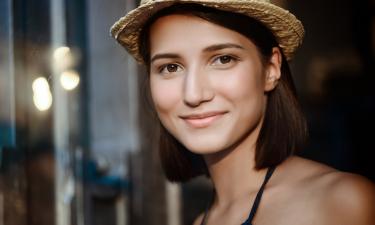 Принимать комплименты с благодарностью посоветовала психолог Ирина Бенетт