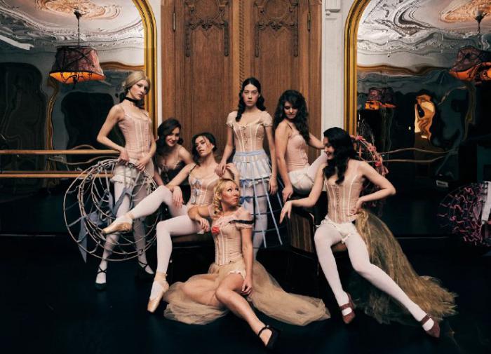 Новый театр приглашает на "Гримёра"