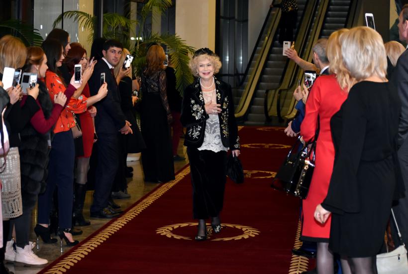 Светлана Немоляева